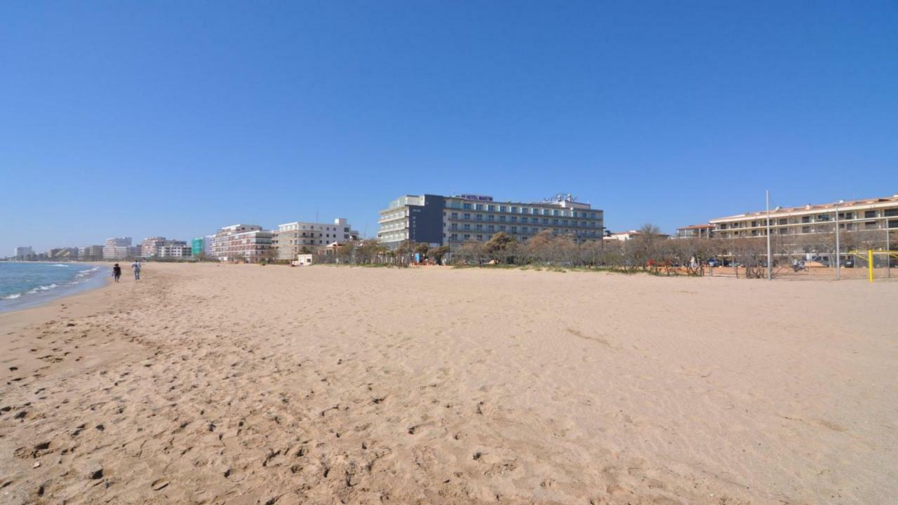 Roses Confort Beach Ev Milleni Esterno foto